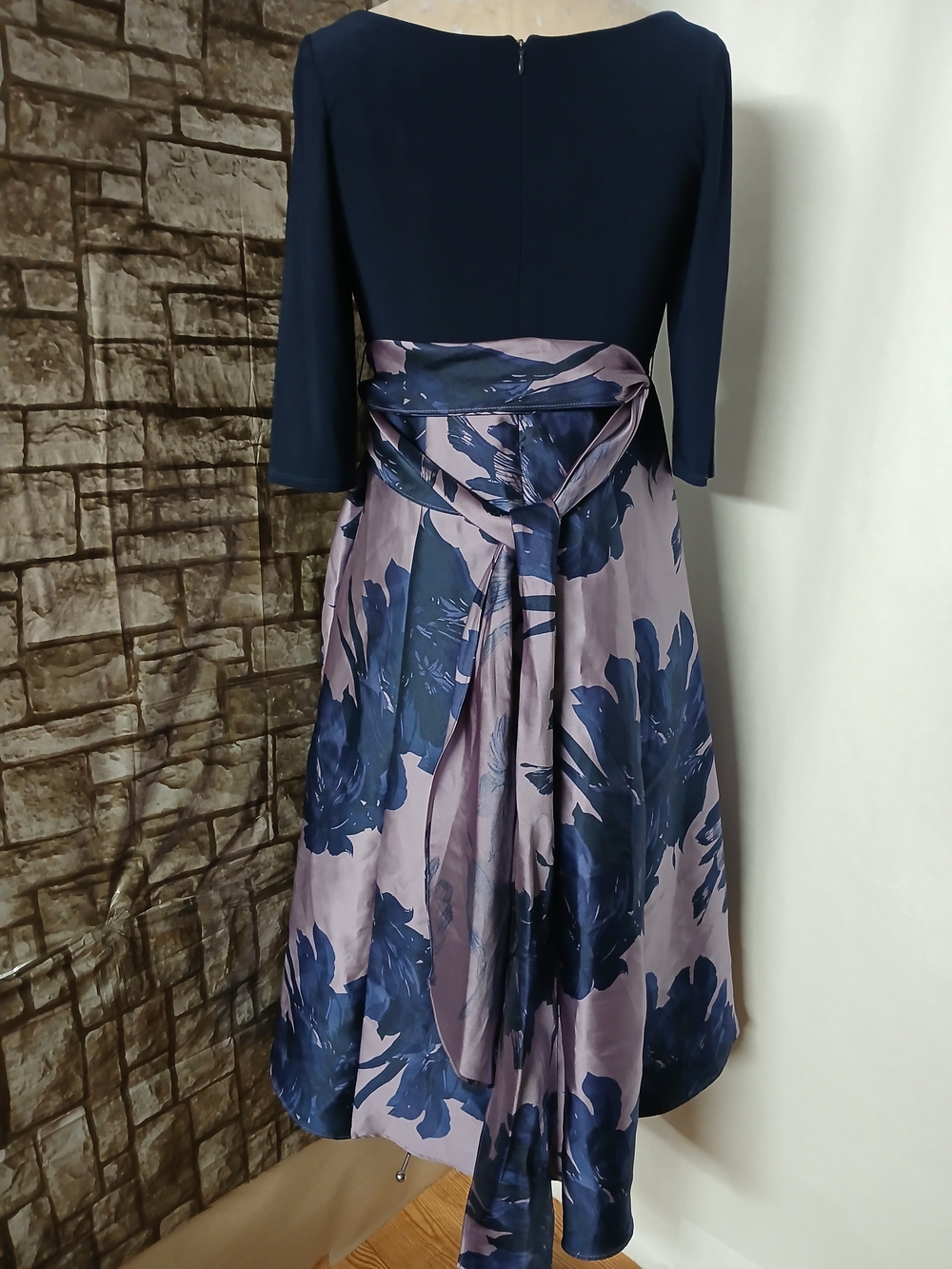 R&M Richards Elegant Navy & Mauve Floral Fit-and-Flare Women's Foẁ Dress
